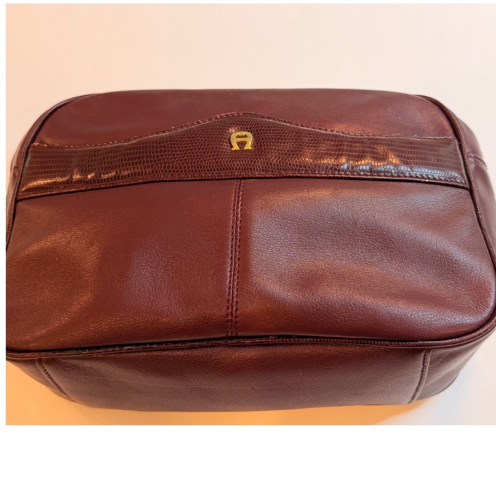 Etienne Aigner Vintage Burgundy Leather Clutch Cosmetic Bag Oxblood Horseshoe